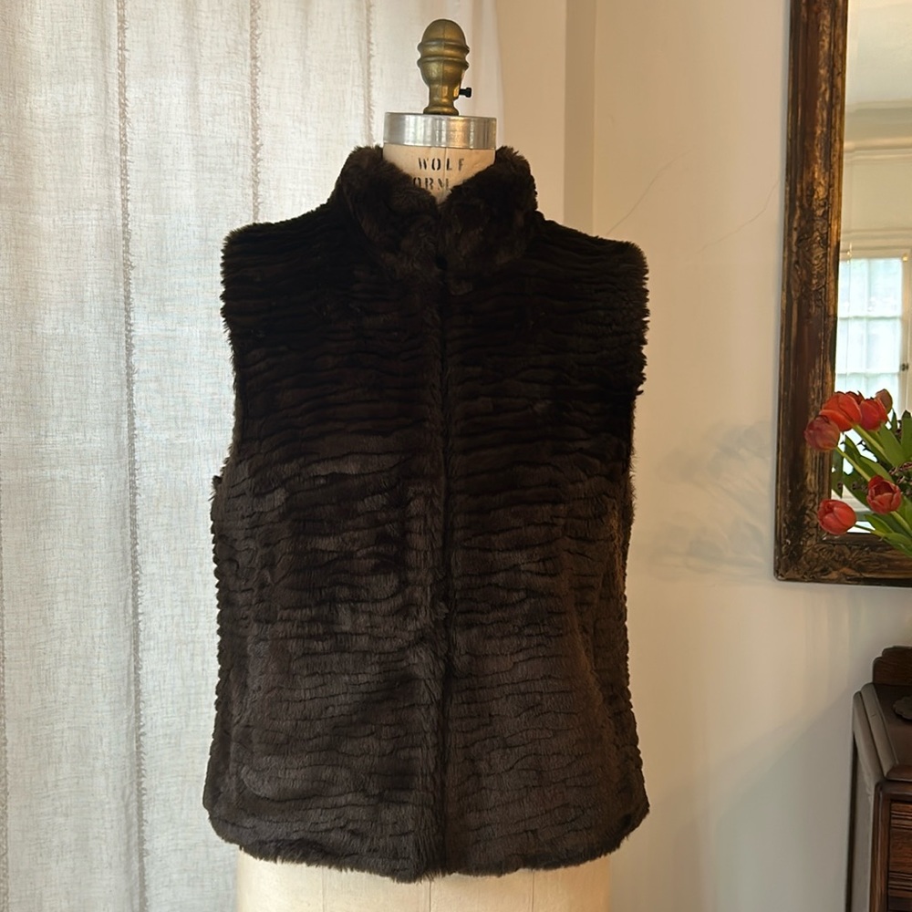 Chocolate Brown Faux Fur Vest by escio. Size Mesium.